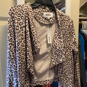 BB Dakota leopard blazer